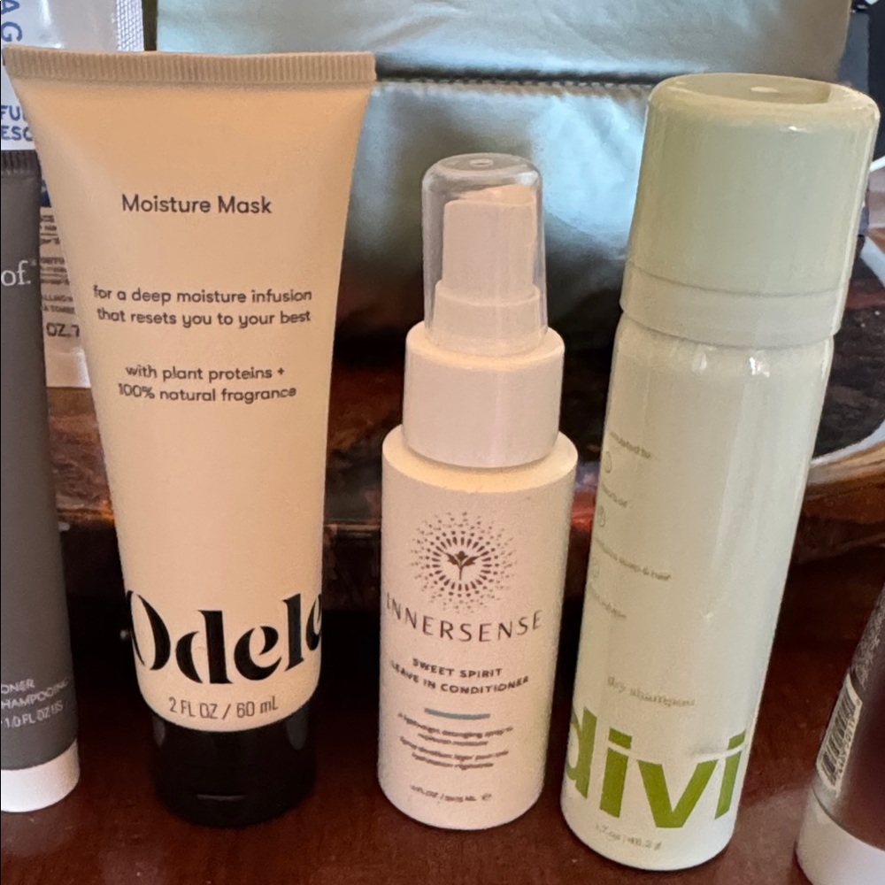 Cosmetic Bag & 12 Travel Products - Picture 3 of 8